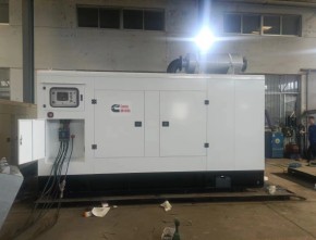 Chongqing Cummins 450 kW silent generator set sent overseas